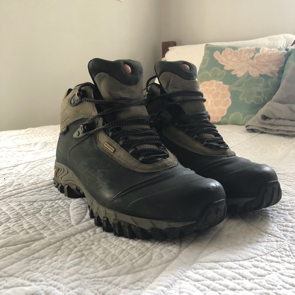 merrell men's hiking boots clearance